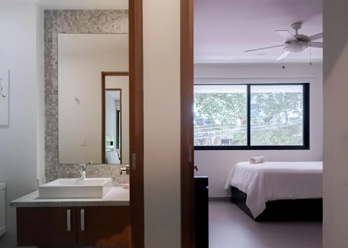 Apartment Beautiful 2 Bedroom With Pool In Downtown Playa