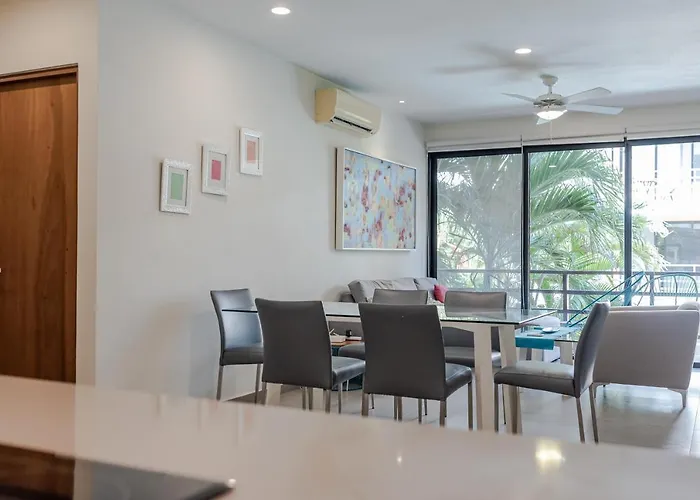 Beautiful 2 Bedroom With Pool In Downtown Playa Apartment Playa del Carmen